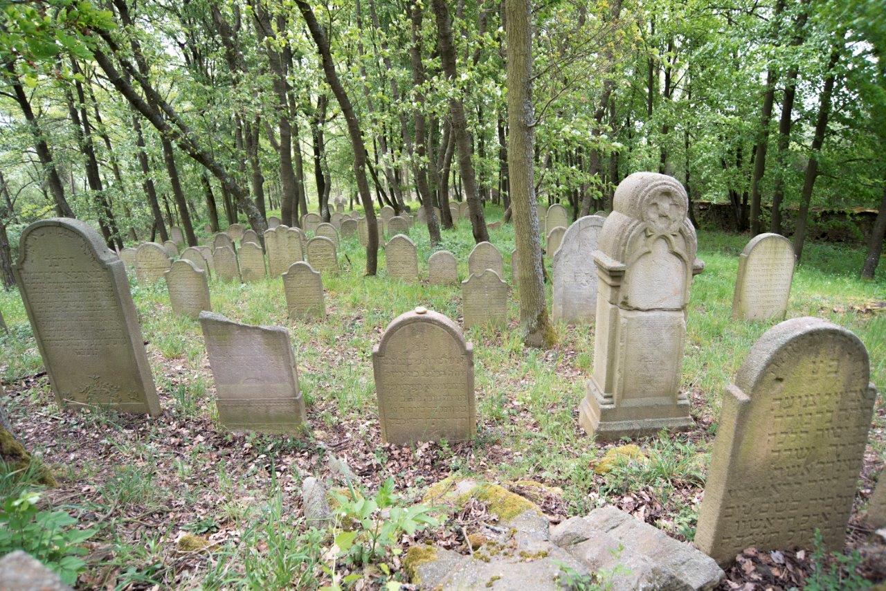 1 Všeruby židovský hřbitov