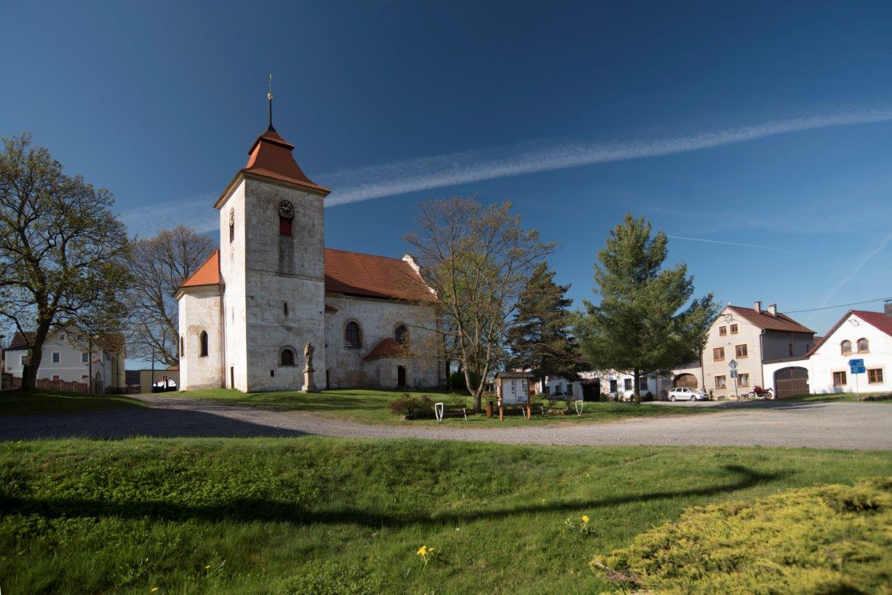 Krsy kostel sv. Vavřince a Blažeje